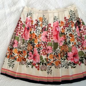 Old Navy Multicolor Floral Print Pleated Skirt